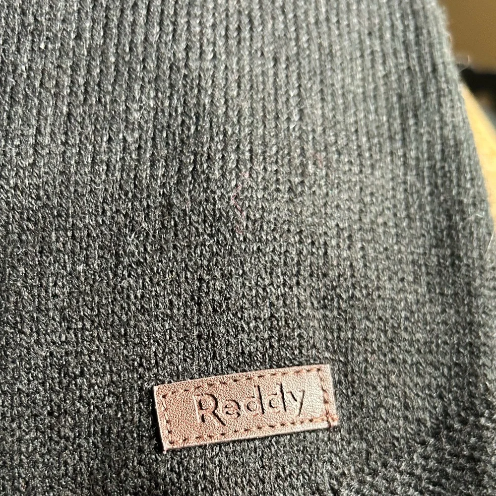 New Reddy Bah Humbug dog sweater L